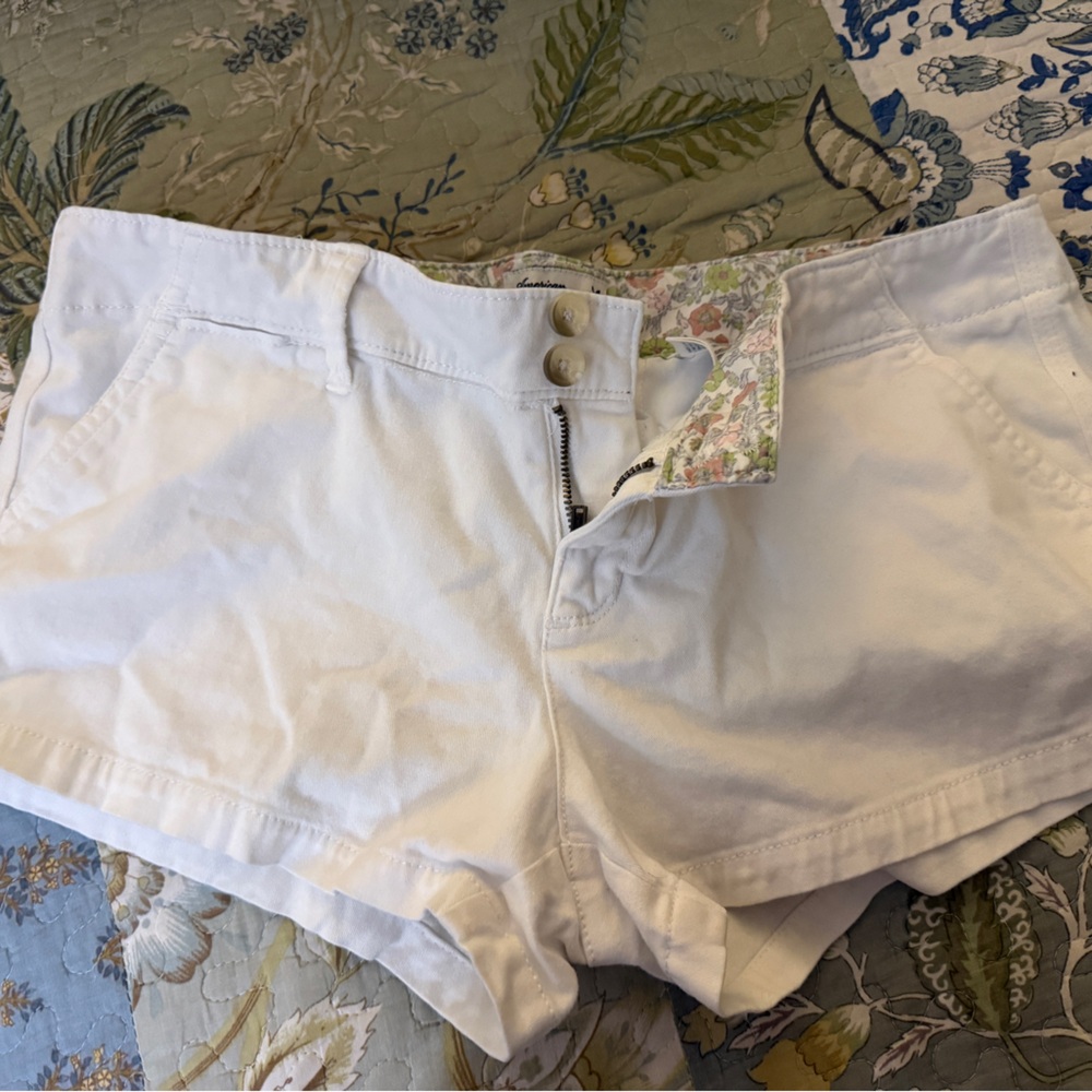 American Eagle Outfitters Women's High Waist White Shorts